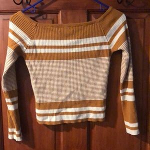 Kendall & Kylie Sweaters - Kendall and Kylie Cropped sweater Kendall & Kylie Sweaters - Kendall and Kylie Cropped sweater